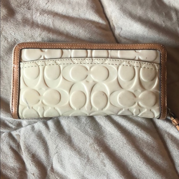 Coach Wallet - Picture 2 of 3